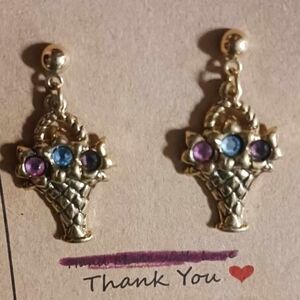 Basket gold earrings